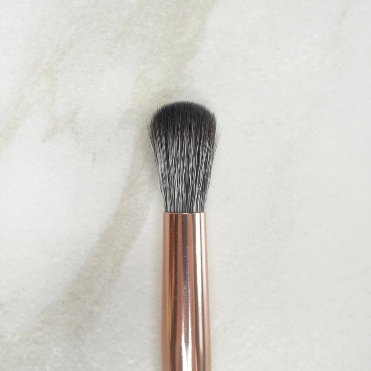 Sydney Grace - Makeup Brushes - Small Crease Blending Brush - E03