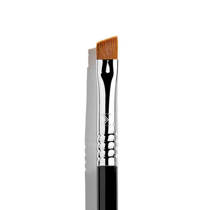 Sigma Beauty - E68 Line Perfector™ Brush