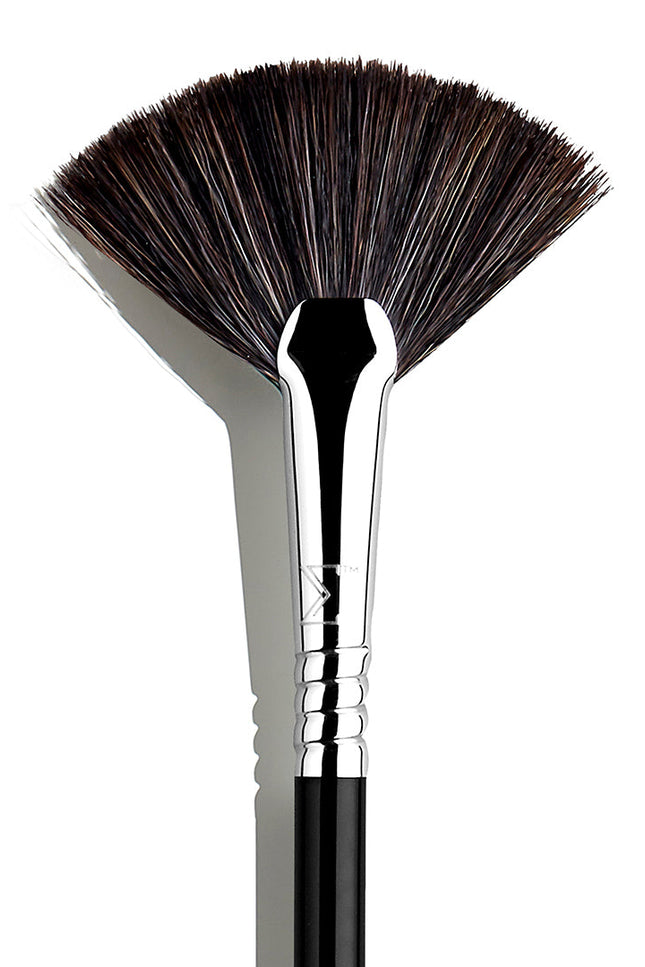 Sigma Beauty - F42 Strobing Fan™ Brush