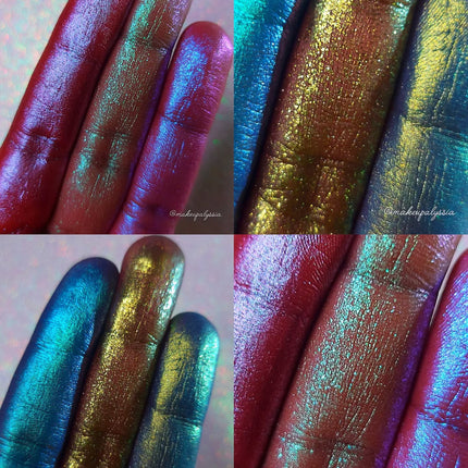 Dede's Signature - Jingle Bell Ruby Eyeshadow Palette