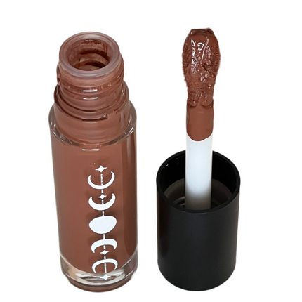 Connected Boutique - Downtown - Brown Bold Longwear Liquid Lipstick – Transfer‑Proof Matte