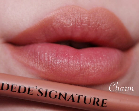 Dede's Signature - CHARM LIPLINER