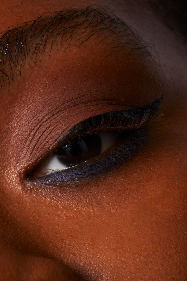 UOMA Beauty - Afro.Dis.iac Liquid Eyeliner Mini