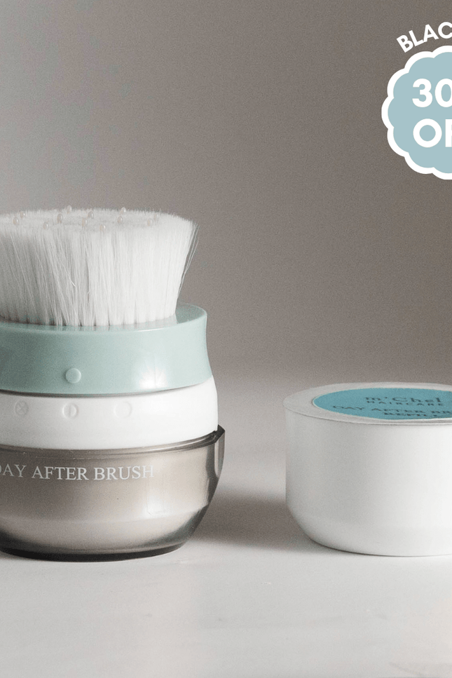 m'Chel Haircare - Day After™ Brush + Refill Bundle Clean Dry Shampoo
