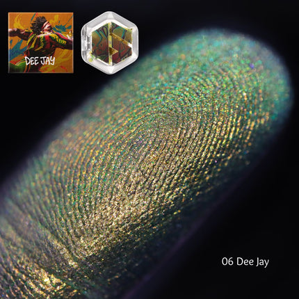 Game Beauty® - Chromatic Contender Chameleon - 06 Dee Jay