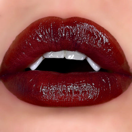 Curst Kosmetics - Lip Gloss Potion - Vampires Blood