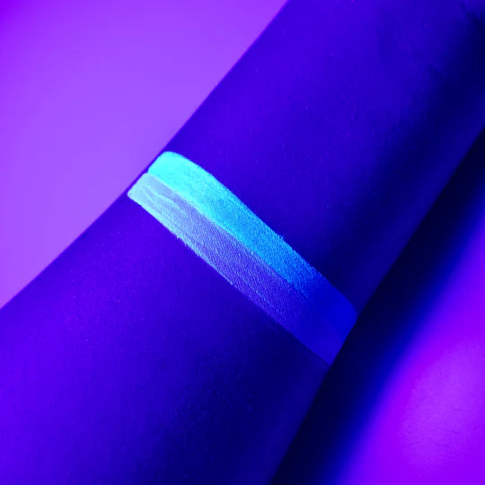 Glisten Cosmetics Blue Sky (UV Blue) Pan