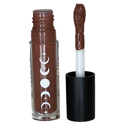 Connected Boutique - Downtown - Brown Bold Longwear Liquid Lipstick – Transfer‑Proof Matte
