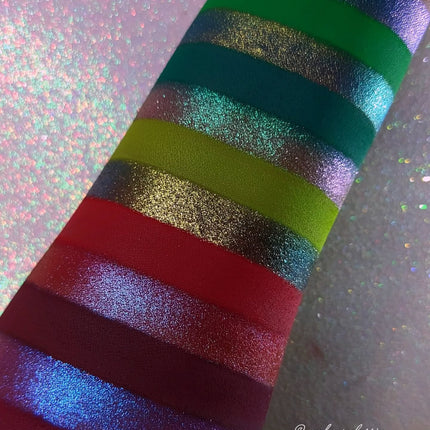 Dede's Signature - Jingle Bell Ruby Eyeshadow Palette