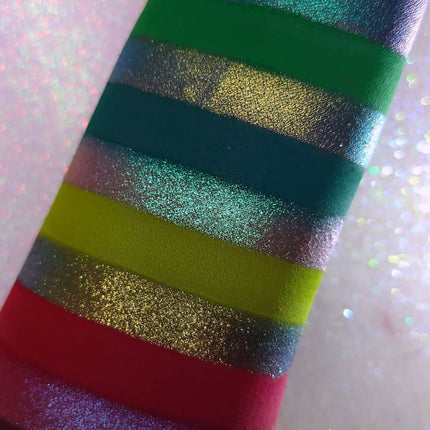 Dede's Signature - Jingle Bell Ruby Eyeshadow Palette