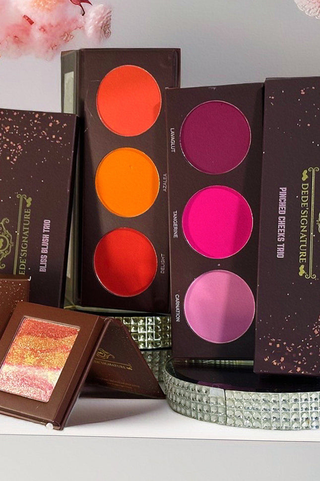 Dede's Signature - ‘BLUSH & GLOW’ - 2 BLUSH PALETTES + BRONZE HIGHLIGHTER