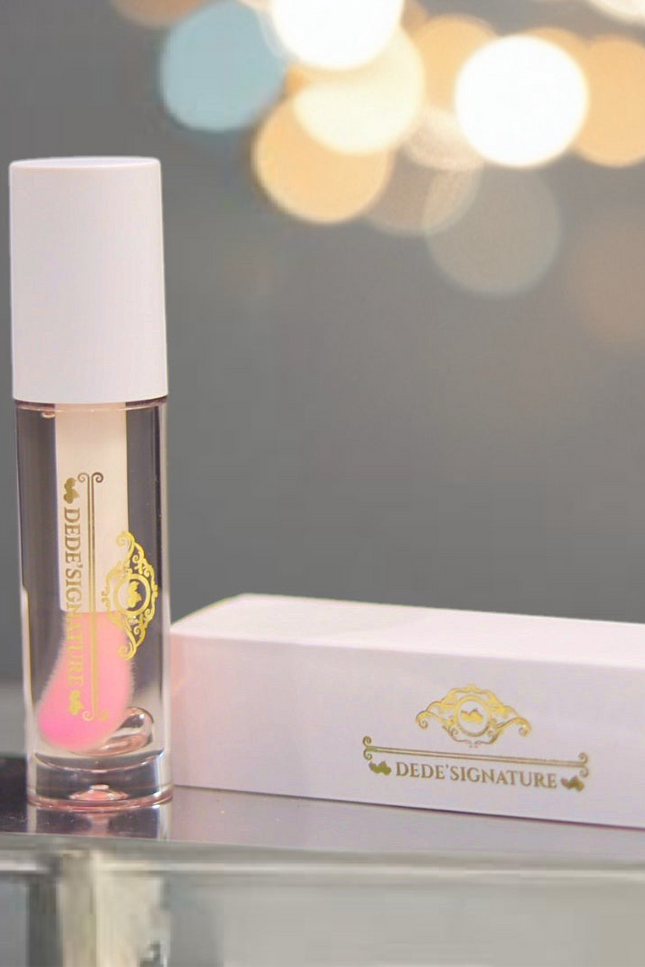 Dede's Signature - #1 COLOR CHANGING LIPGLOSS - PINK LIPS