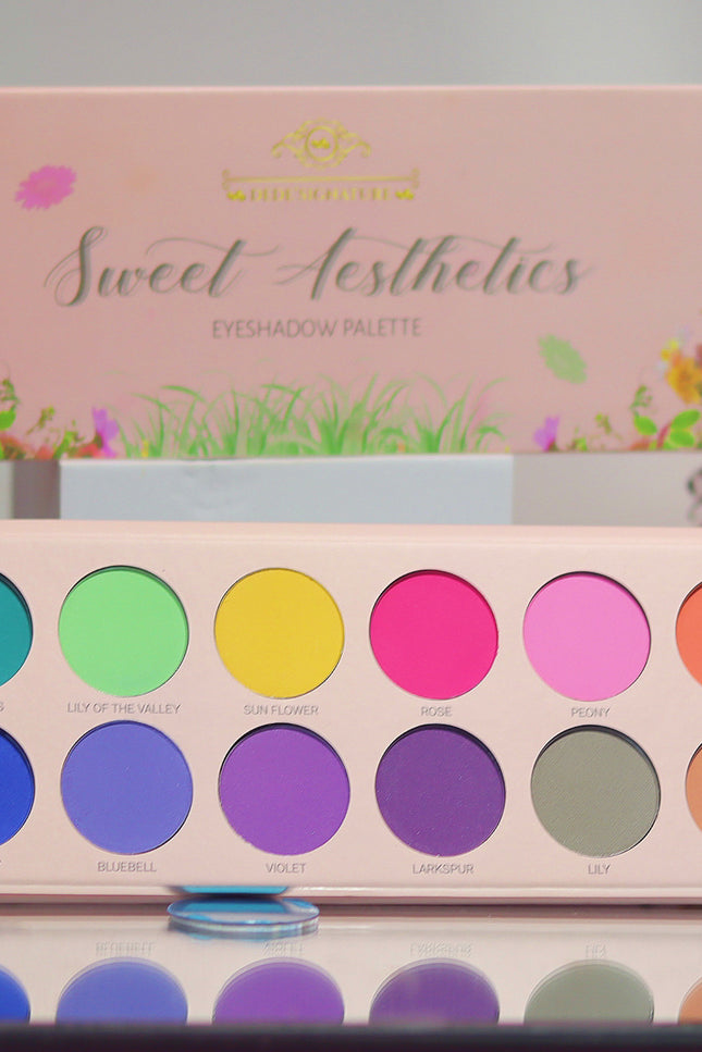 Dede's Signature - SWEET AESTHETICS ALL MATTE EYESHADOW PALETTE [NON MAGNETIC]