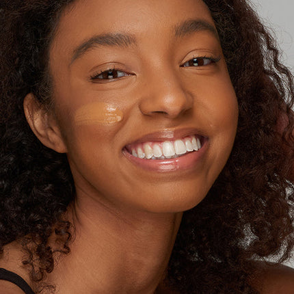 UOMA Beauty - FLAWLESS IRL SKIN PERFECTING FOUNDATION