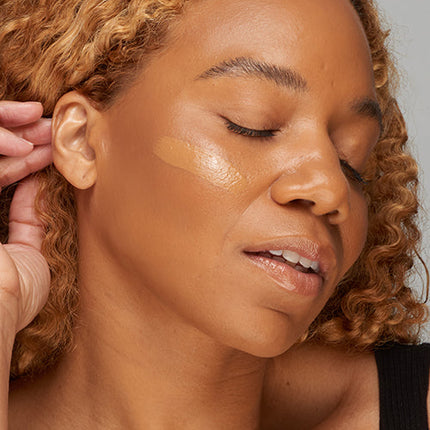 UOMA Beauty - FLAWLESS IRL SKIN PERFECTING FOUNDATION