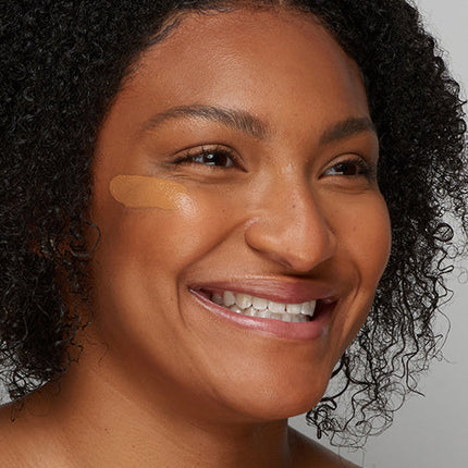 UOMA Beauty - FLAWLESS IRL SKIN PERFECTING FOUNDATION