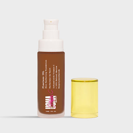 UOMA Beauty - FLAWLESS IRL SKIN PERFECTING FOUNDATION