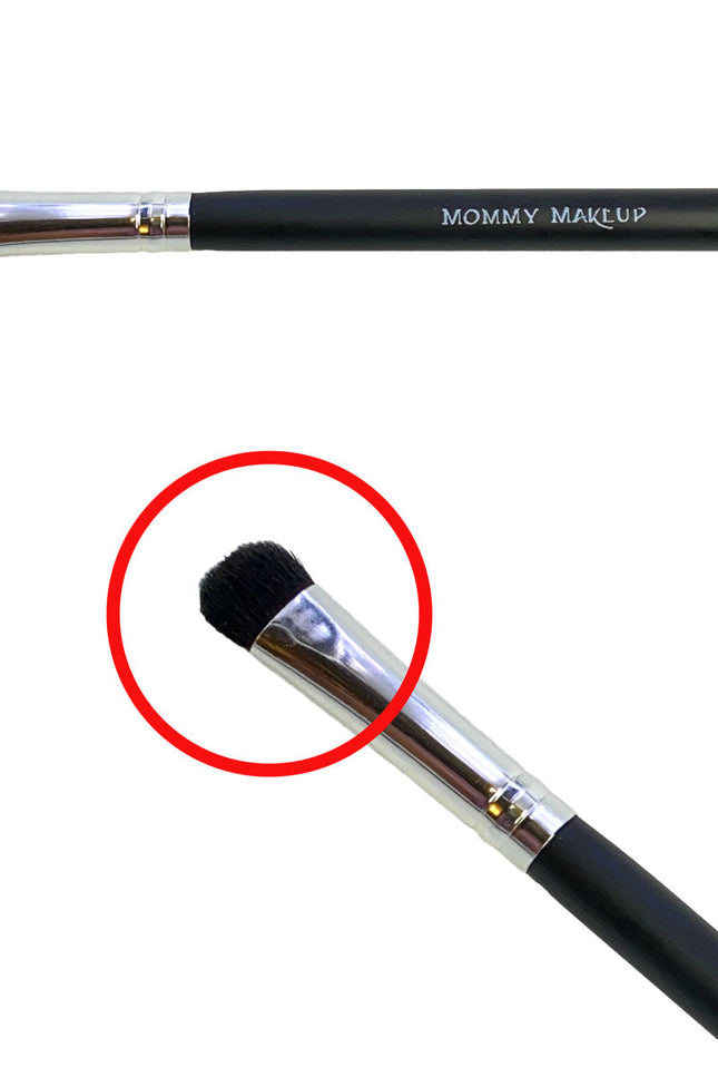 Mommy Makeup - Deluxe Shadow Brush