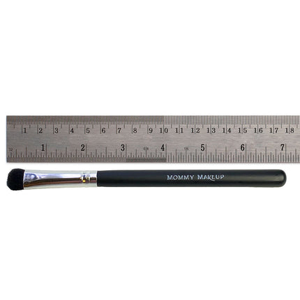 Mommy Makeup - Deluxe Shadow Brush