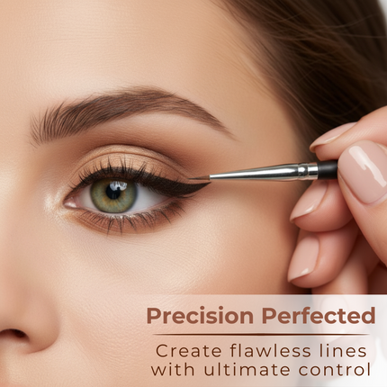 Mommy Makeup - Pointed Eyeliner Brush