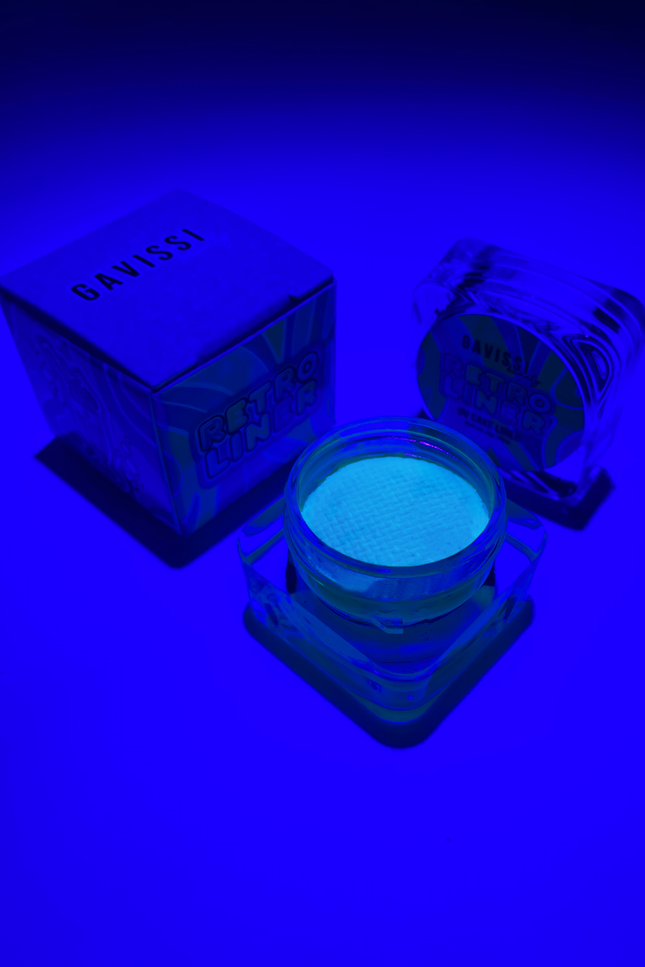 Gavissi Beauty - "BLUE RASPBERRY" RETRO LINER