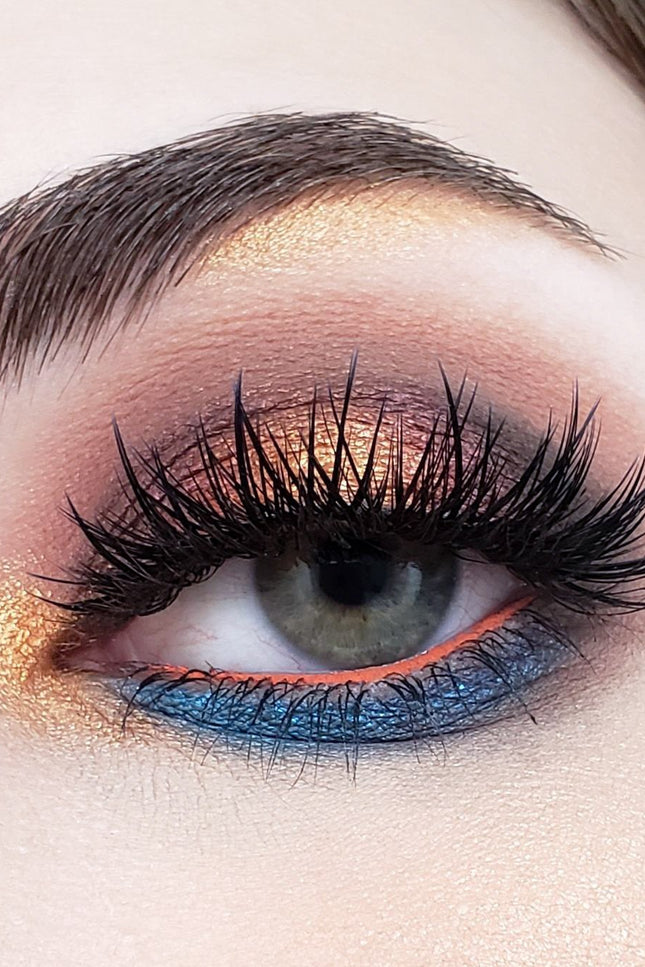Crown Brush - BOLD EYESHADOW PALETTE CP08