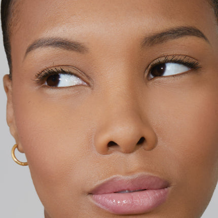 UOMA Beauty - Hydroblast Finishing Powder