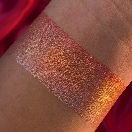Dede's Signature - DAZZLING BRONZE HIGHLIGHTER [MAGNETIC PAN]