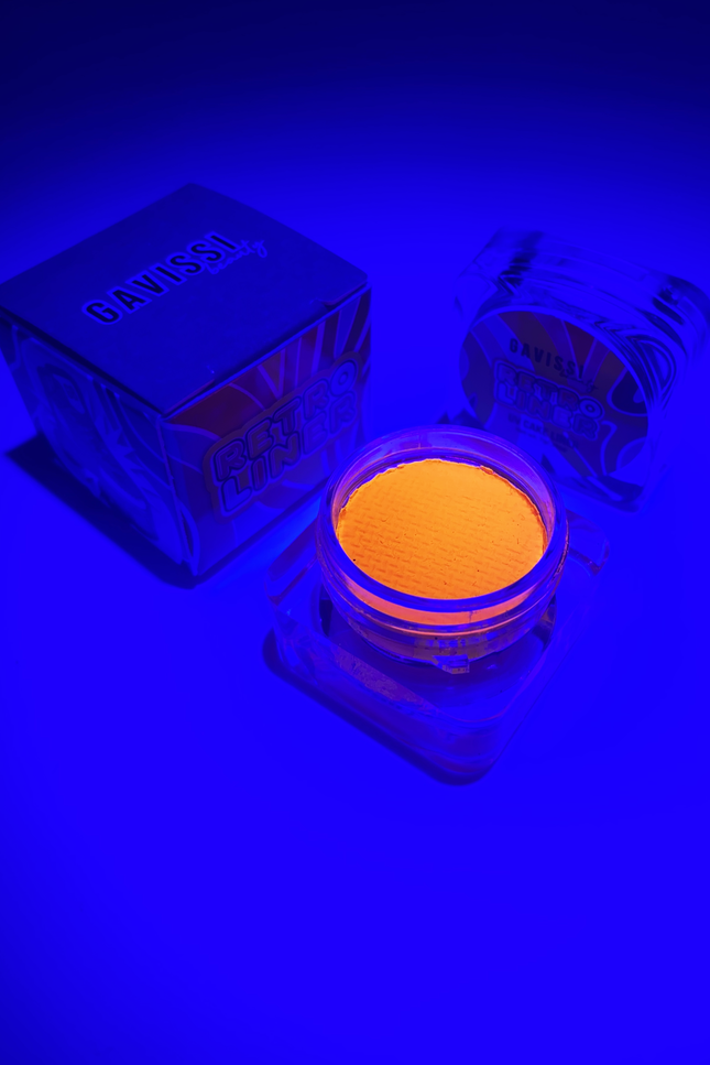 Gavissi Beauty - "CHILL PILL" RETRO LINER