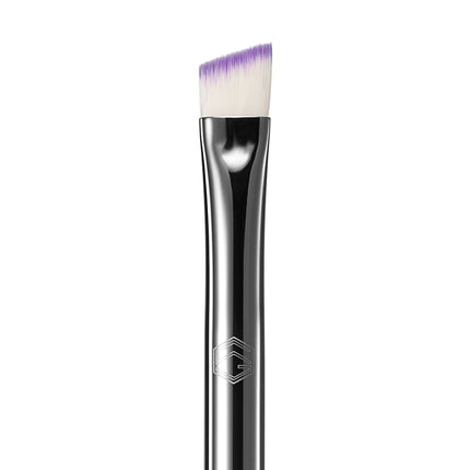 Game Beauty® - E10 - Angled Liner Brush