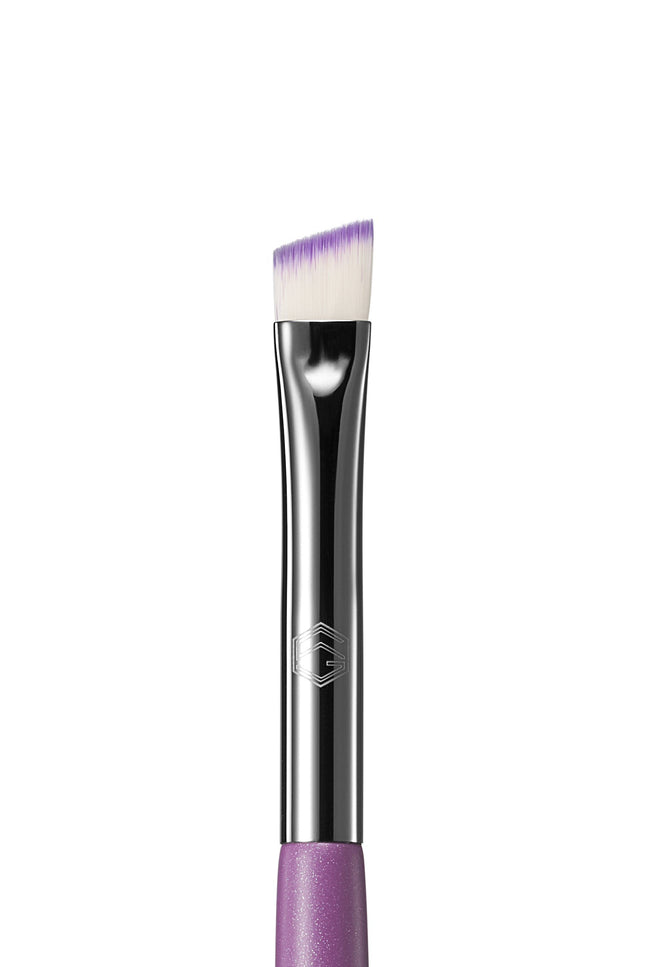 Game Beauty® - E10 - Angled Liner Brush