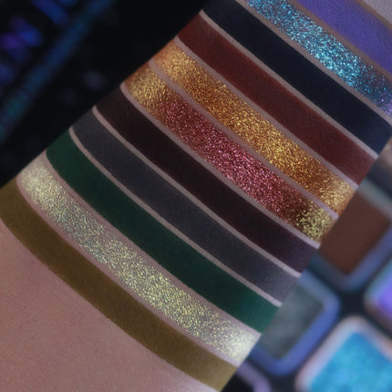 Dede's Signature - BROKEN JEWELS PALETTE [MAGNETIC PANS]