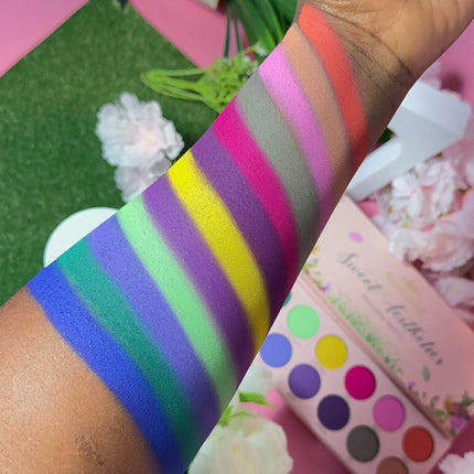 Dede's Signature - SWEET AESTHETICS ALL MATTE EYESHADOW PALETTE [NON MAGNETIC]