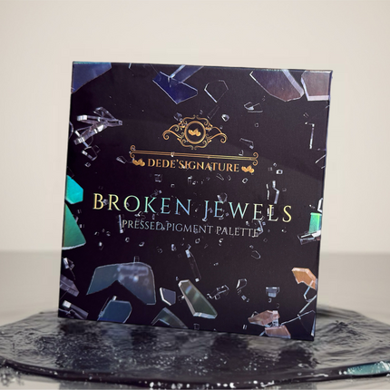 Dede's Signature - BROKEN JEWELS PALETTE [MAGNETIC PANS]