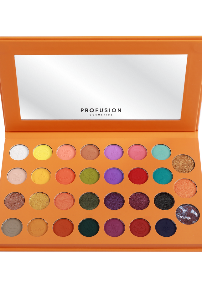 Profusion Cosmetics - Peanuts Halloween | Trick or Treat 31 Shade Palette