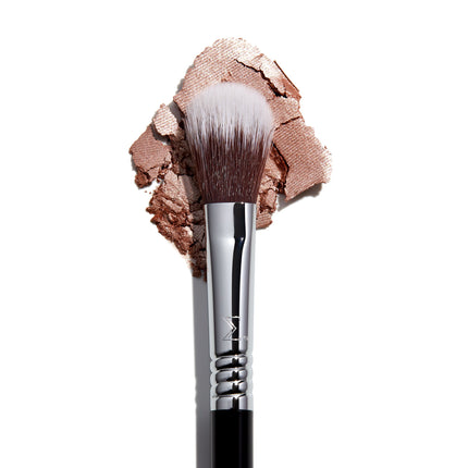 Sigma Beauty - F03 High Cheekbone Highlighter™ Brush