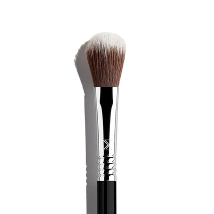 Sigma Beauty - F03 High Cheekbone Highlighter™ Brush