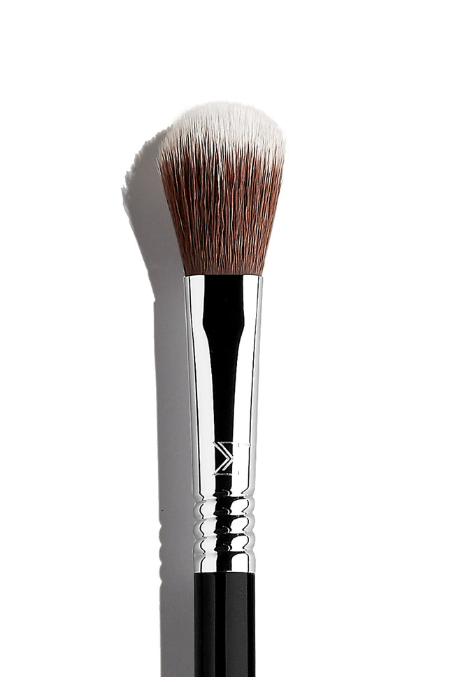 Sigma Beauty - F03 High Cheekbone Highlighter™ Brush