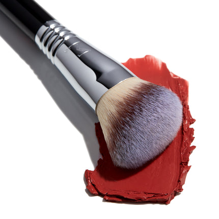 Sigma Beauty - F43 Soft Angled Cheek Brush