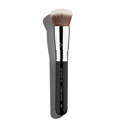 Sigma Beauty - F82 Round Kabuki™ Brush
