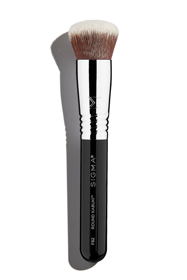 Sigma Beauty - F82 Round Kabuki™ Brush