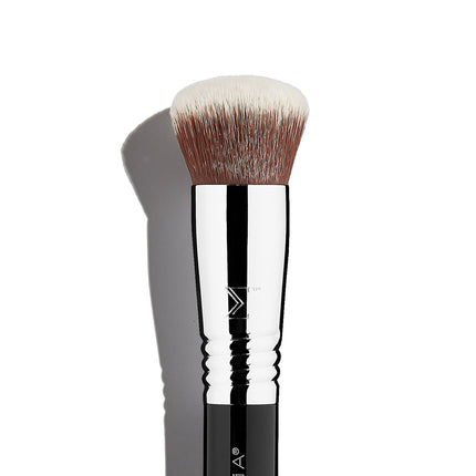 Sigma Beauty - F82 Round Kabuki™ Brush