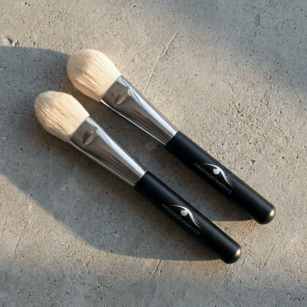 Amazing Cosmetics - Foundation Brush