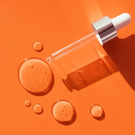 skinChemists US - Tranexamic Acid 2.5%, Niacinamide 4% Brightening Facial Serum 30ml