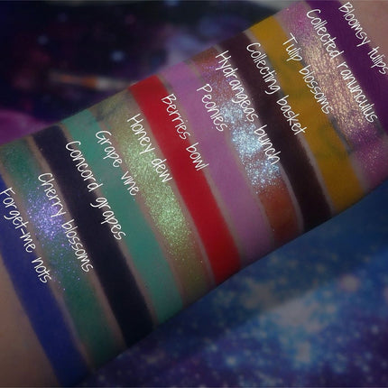 Dede's Signature - BLOOMING BASKET EYESHADOW PALETTE [NON MAGNETIC]