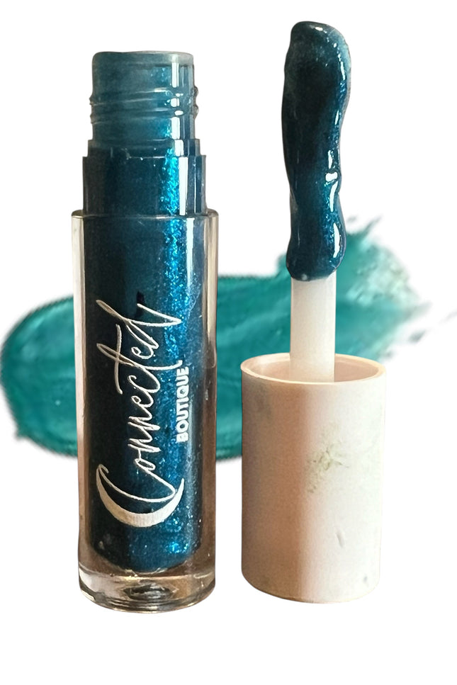 Connected Boutique - 80s- Turquoise Duochrome Lip Gloss – Vanilla‑Scented Cool Shine
