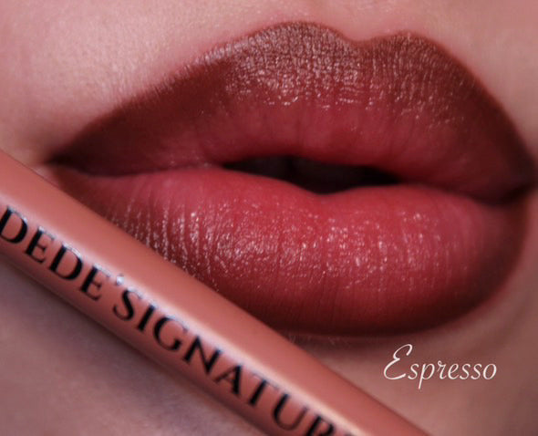 Dede's Signature - EXPRESSO LIP LINER