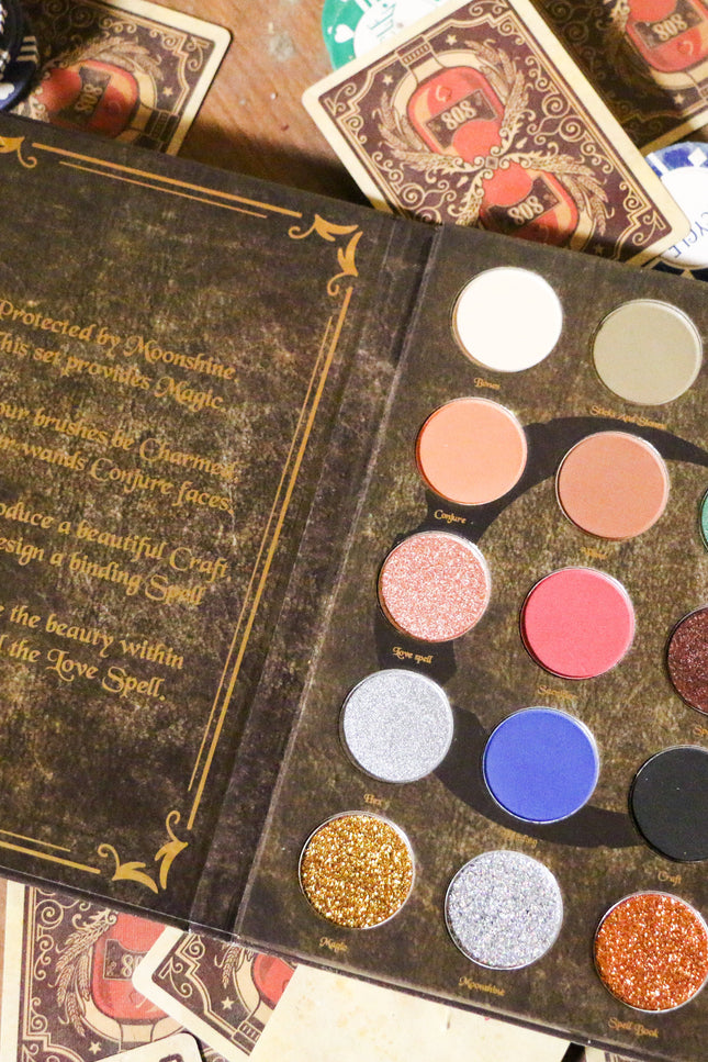 Curst Kosmetics - Spell Book - Eyeshadow Palette