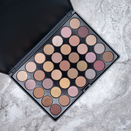 Crown Brush - JAVA EYESHADOW PALETTE 35J