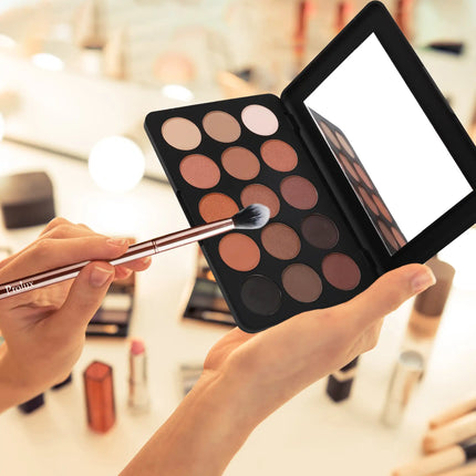 Prolux Cosmetics -Prolux 15-Shade Eyeshadow Palette